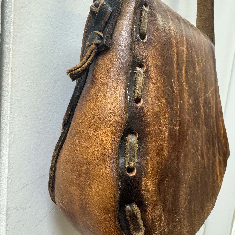 Artisan Brown Leather Bag with Floral Design - Picture 4 of 14
